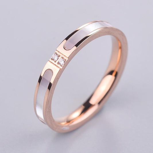 Korean Style Rose Gold Titanium Steel Ring for Women, Double Diamond Inlaid White Mother of Pearl, Fashionable Statement Band