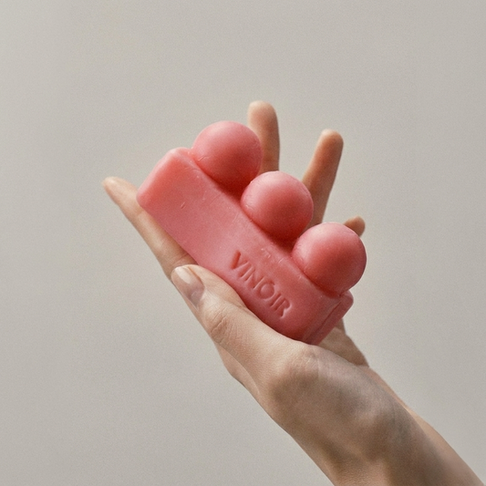 VINŌIR SIPPING DUSK SHOWER BAR