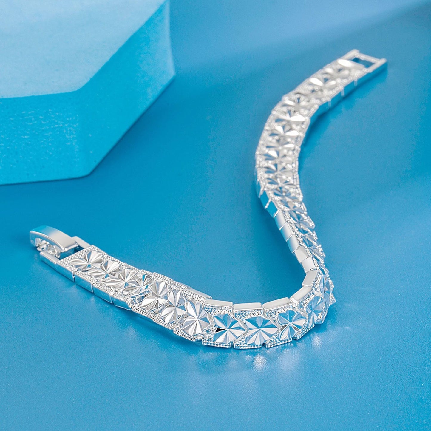 Internet-famous Peach Heart-shaped Buckle Exquisite Bracelet