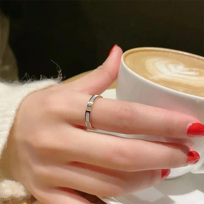 Korean Style Rose Gold Titanium Steel Ring for Women, Double Diamond Inlaid White Mother of Pearl, Fashionable Statement Band