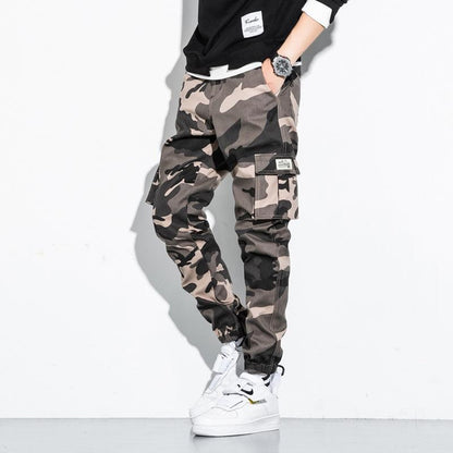Men's Camo Jogger Pants with Multiple Pockets, Relaxed Fit Tapered Leg Casual Trousers