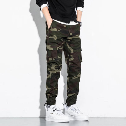 Men's Camo Jogger Pants with Multiple Pockets, Relaxed Fit Tapered Leg Casual Trousers