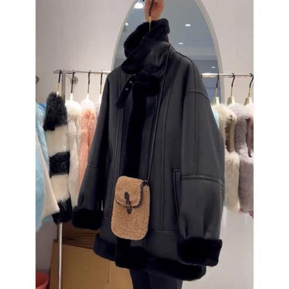 Luxury Shearling Leather Jacket Women's Black Faux Fur Coat Vintage Biker Style Winter Warm Oversized Outerwear