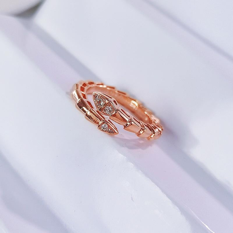 V-Gold Plated Snake Bone Ring with Genuine Mother-of-Pearl & Full Pavé Diamonds | Elegant Adjustable Statement Jewelry