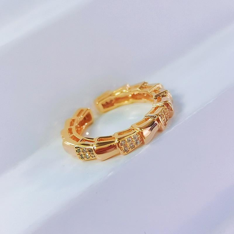 V-Gold Plated Snake Bone Ring with Genuine Mother-of-Pearl & Full Pavé Diamonds | Elegant Adjustable Statement Jewelry
