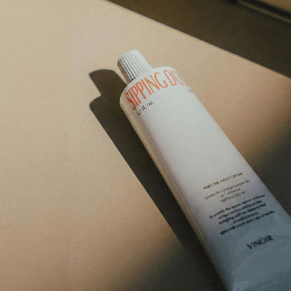 VINŌIR SIPPING DUSK DECANTING HAND CREAM
