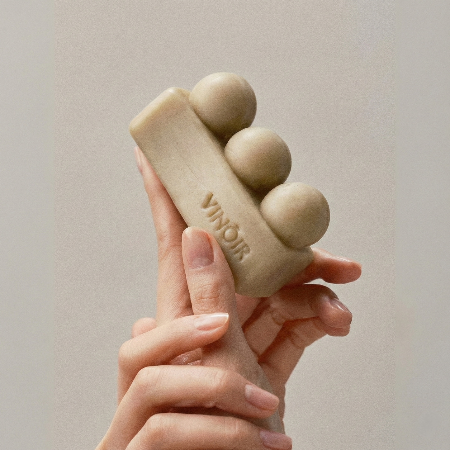 VINŌIR LE PIQUE-NIQUE SHAMPOO BAR